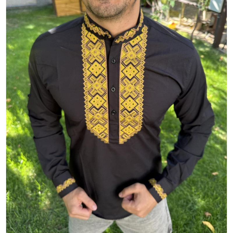 Вышитая мужская рубашка Varetti из хлопка — стильная приталенная вышиванка , Хаки,  XL